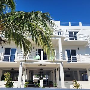 Ashton Court Belize
